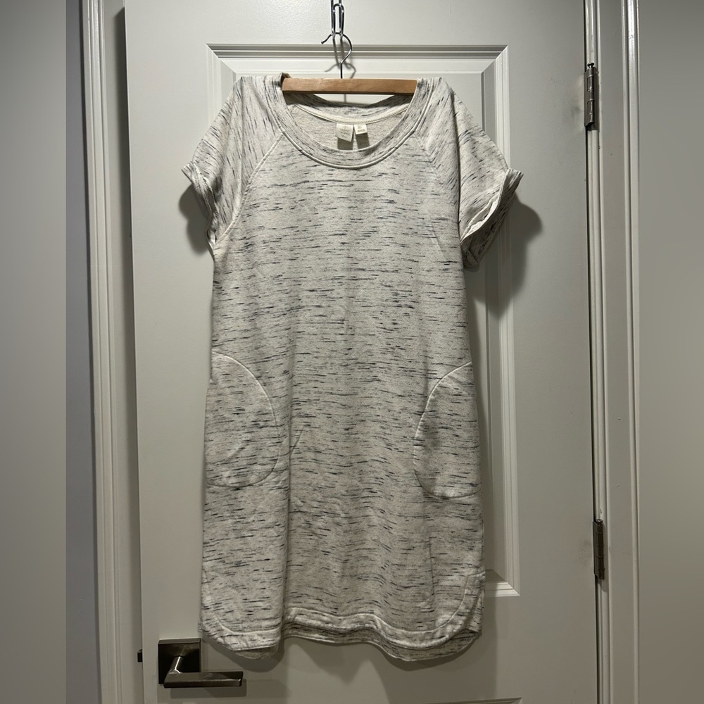 Saint Tropez West Black and White Short Sleeve Sweater Dress